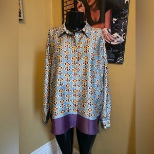 Women’s Zara Printed Button Up Blouse ( Medium )